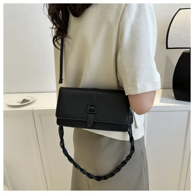 Black K-Style Crossbody Bag for Women 2023 — feature 11