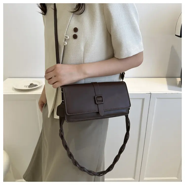 Black K-Style Crossbody Bag for Women 2023 — feature 13