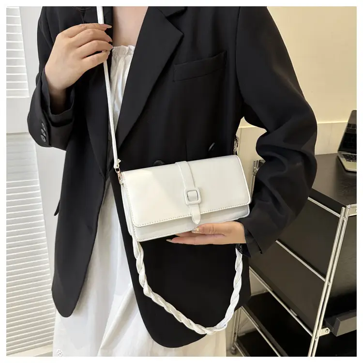 Black K-Style Crossbody Bag for Women 2023 — feature 15