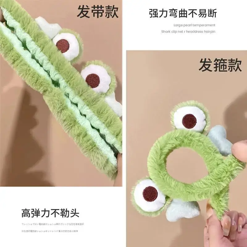 Plush Green Frog Hair Band for Women - Image 6