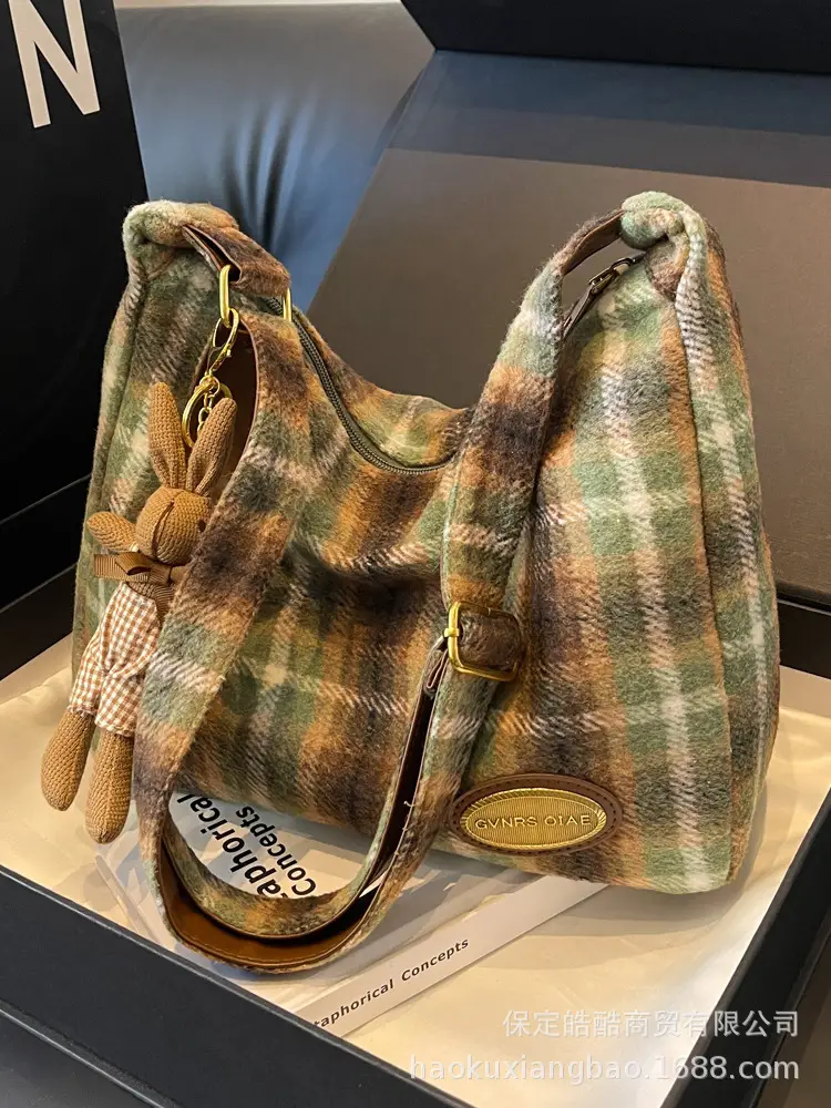 Women's Woolen Shoulder Bag 2023 New Style - Image 8