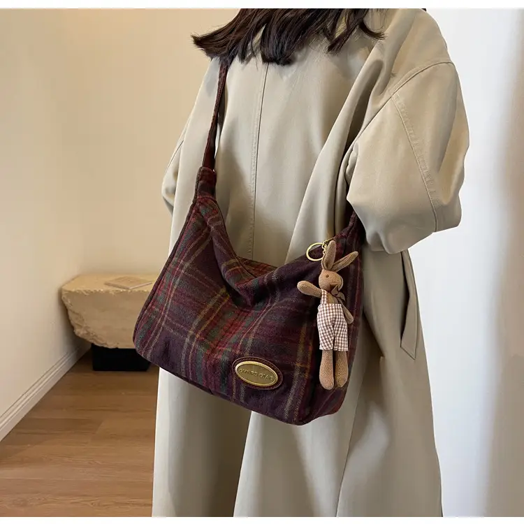 Women's Woolen Shoulder Bag 2023 New Style — feature 14