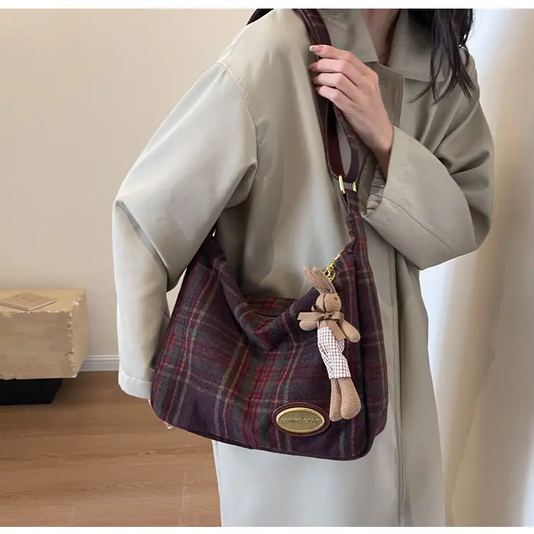Women's Woolen Shoulder Bag 2023 New Style — feature 15