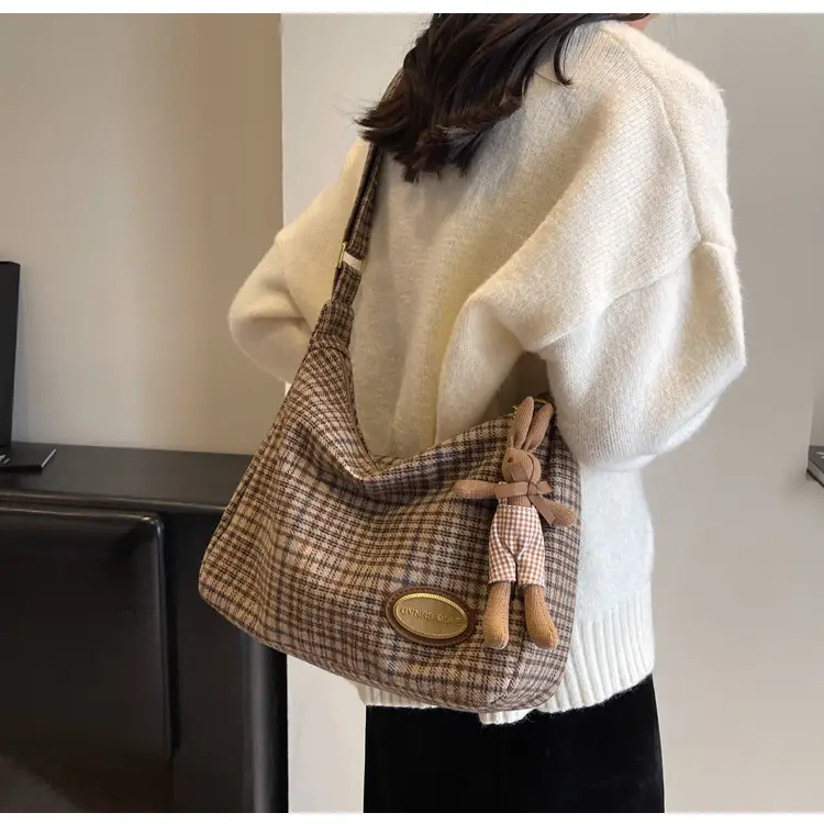 Women's Woolen Shoulder Bag 2023 New Style — feature 23