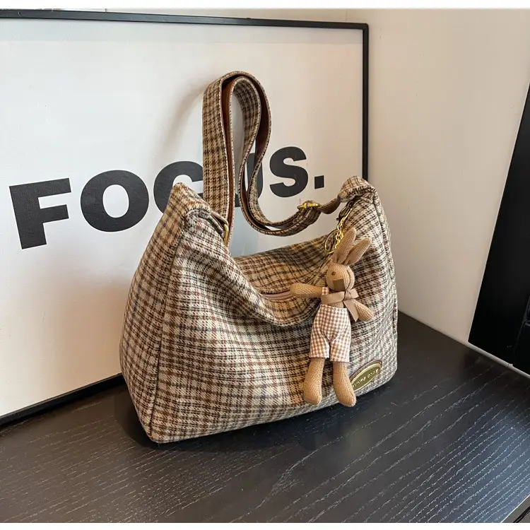 Women's Woolen Shoulder Bag 2023 New Style — feature 27