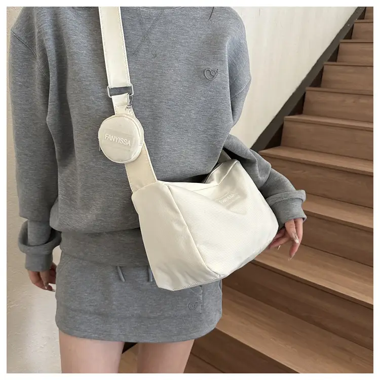 Nylon Shoulder Crossbody Bag 2023 Western Style — feature 10