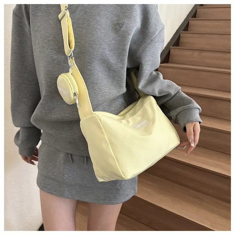 Nylon Shoulder Crossbody Bag 2023 Western Style — feature 11