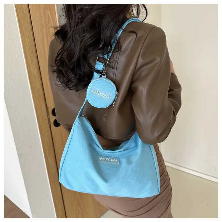 Nylon Shoulder Crossbody Bag 2023 Western Style — feature 17