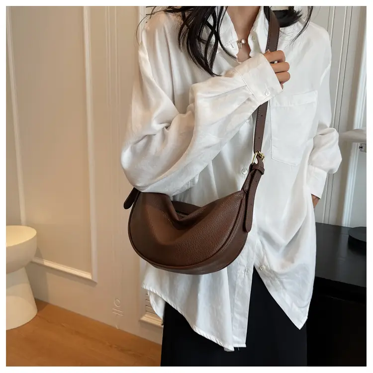 Women's Large Capacity Shoulder Crossbody Bag Cream New 2026 — feature 31