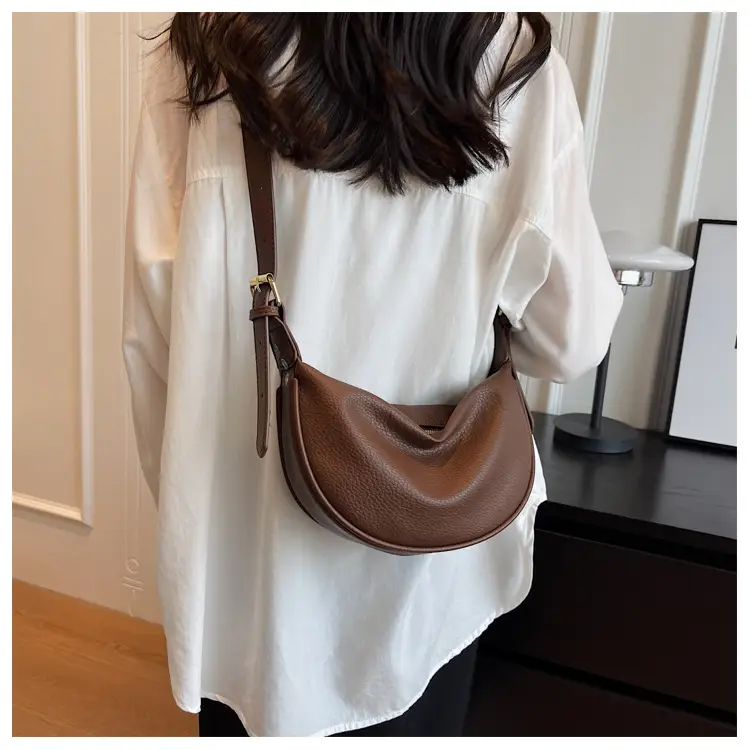 Women's Large Capacity Shoulder Crossbody Bag Cream New 2026 — feature 32