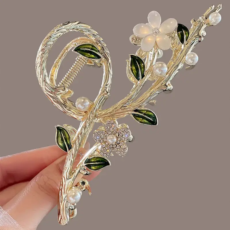 Gold Pearl Tassel Hairpin with Green Emerald Clips — feature 14