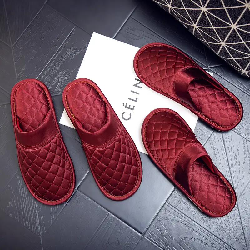 Cotton slippers winter warm wedding slippers wedding festive men's and women's home bright red factory direct one-piece delivery