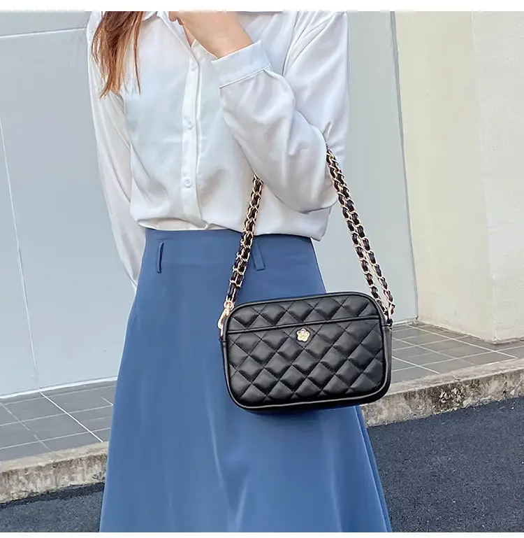 Trendy Women's Quilted Chain Bag Set White & Beige — feature 16