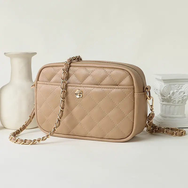 Trendy Women's Quilted Chain Bag Set White & Beige - Image 2