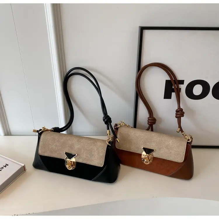 Women's Black Leather Shoulder Bag with Gold Clasp — feature 13