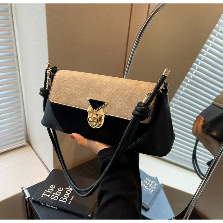 Women's Black Leather Shoulder Bag with Gold Clasp — feature 21