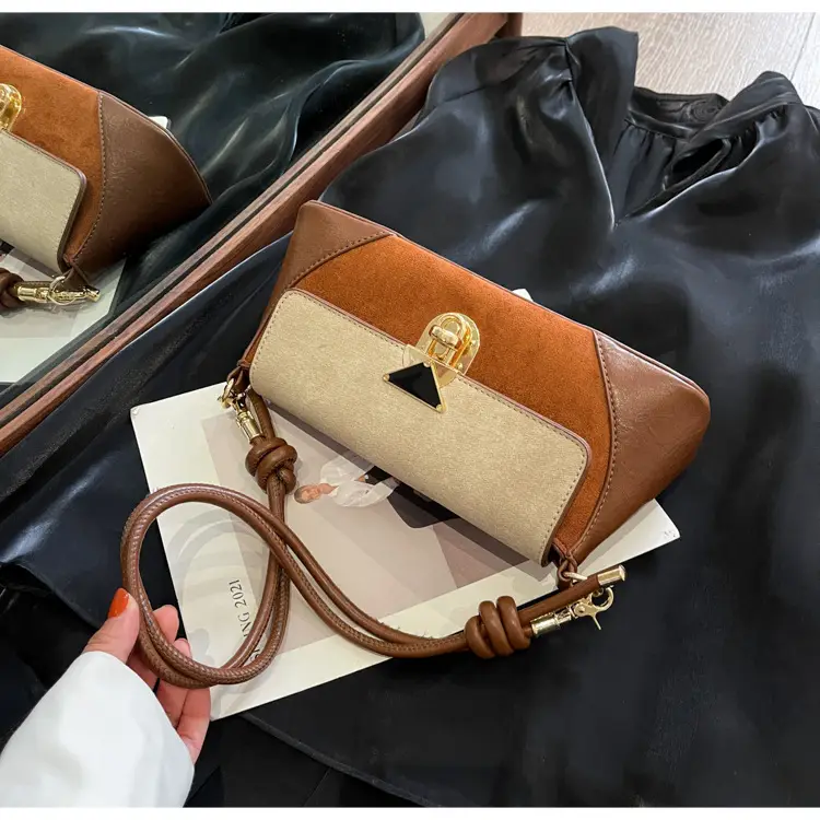 Women's Black Leather Shoulder Bag with Gold Clasp — feature 27