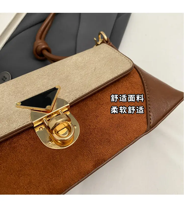 Women's Black Leather Shoulder Bag with Gold Clasp — feature 8