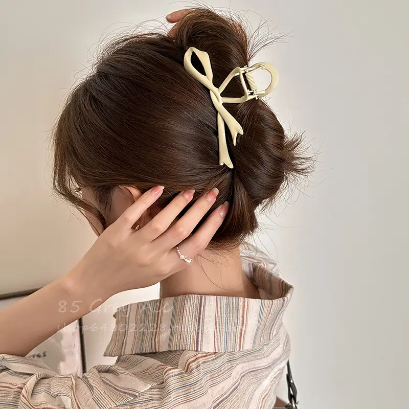 Women's Golden Bowknot Hairpin Clip 2023 - Image 10