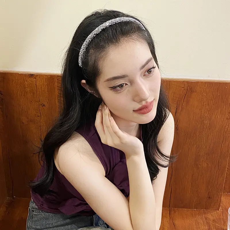 Broken Hair Finish Diamond Hairband for Women - Image 8