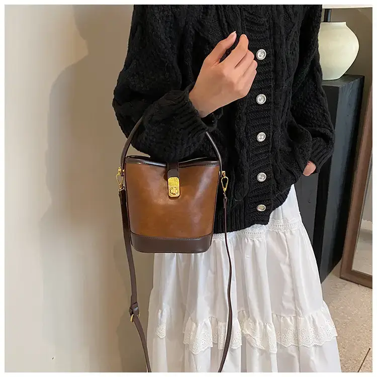 Women Retro Brown Crossbody Bag 2023 — feature 17