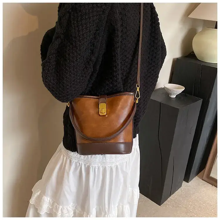 Women Retro Brown Crossbody Bag 2023 — feature 20