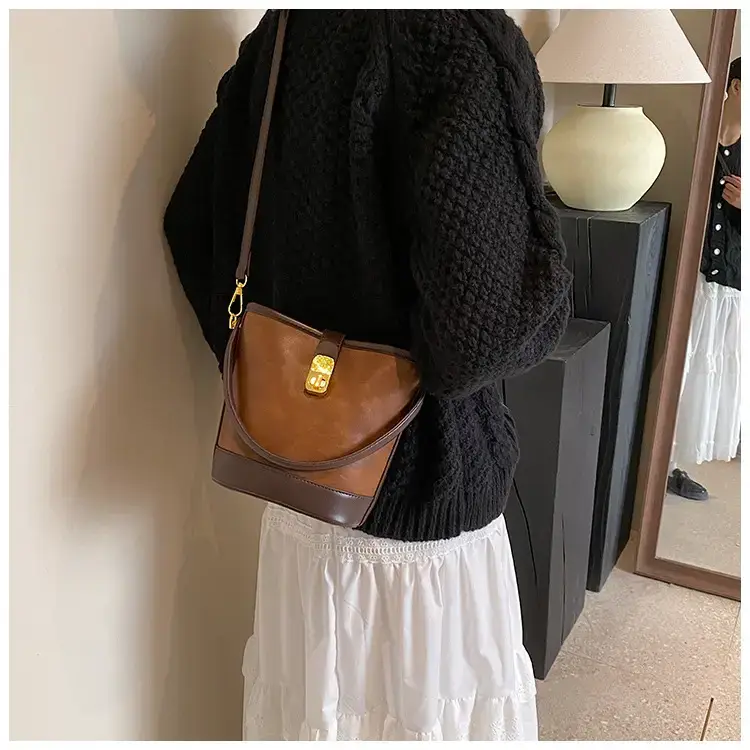 Women Retro Brown Crossbody Bag 2023 — feature 21