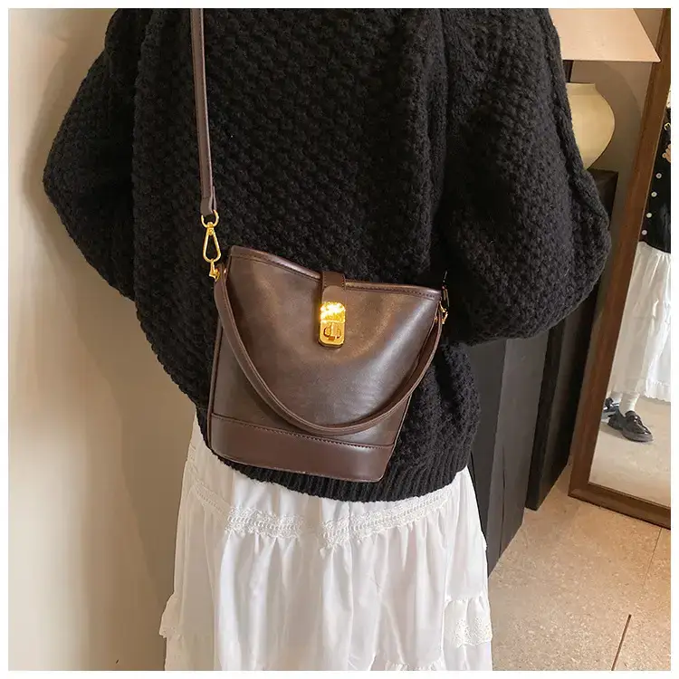 Women Retro Brown Crossbody Bag 2023 — feature 30