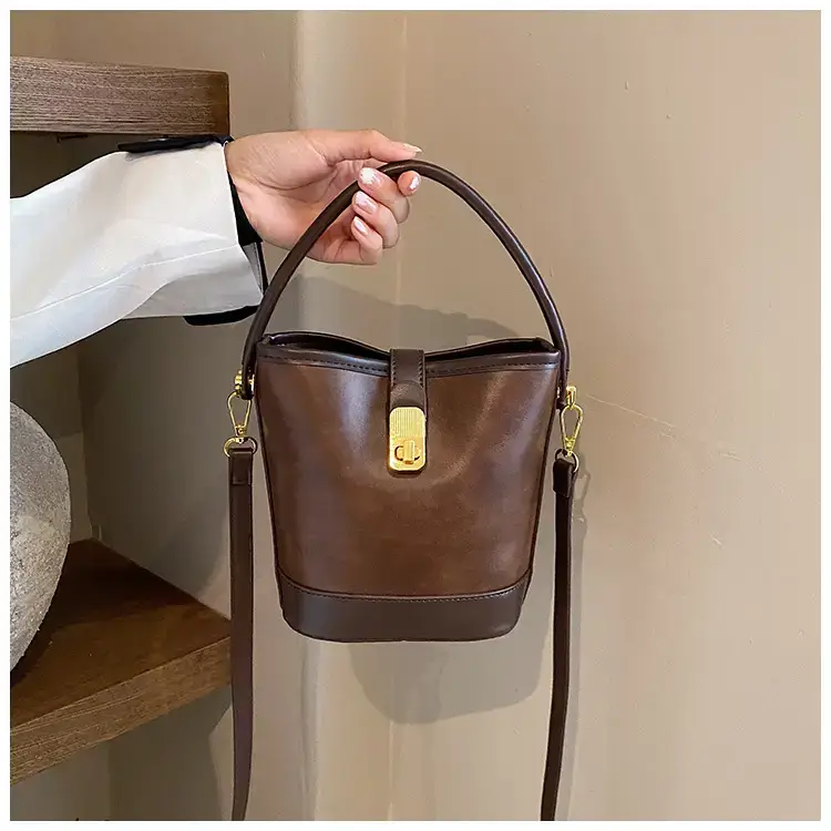 Women Retro Brown Crossbody Bag 2023 — feature 31