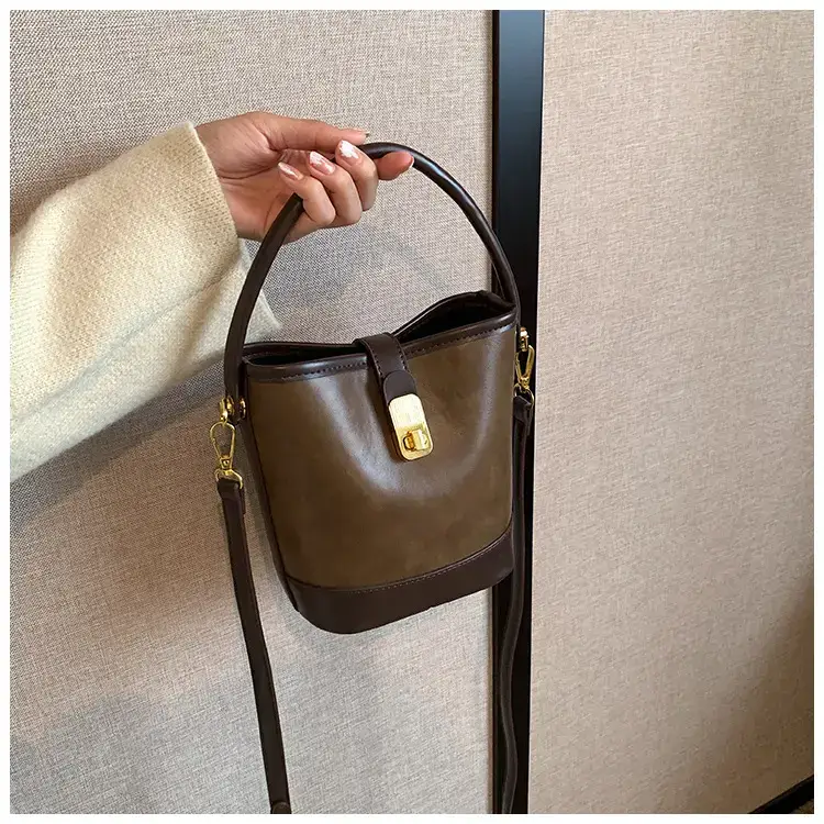 Women Retro Brown Crossbody Bag 2023 — feature 38