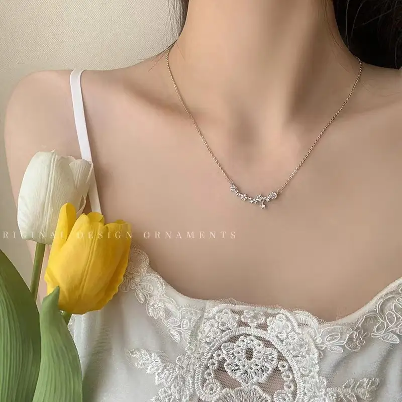 Women's Light Luxury Pearl Clavicle Necklace Niche Design — feature 32