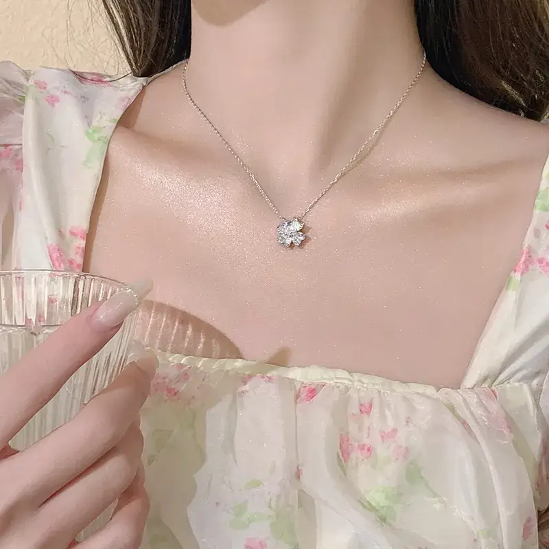 Women's Light Luxury Pearl Clavicle Necklace Niche Design - Image 125