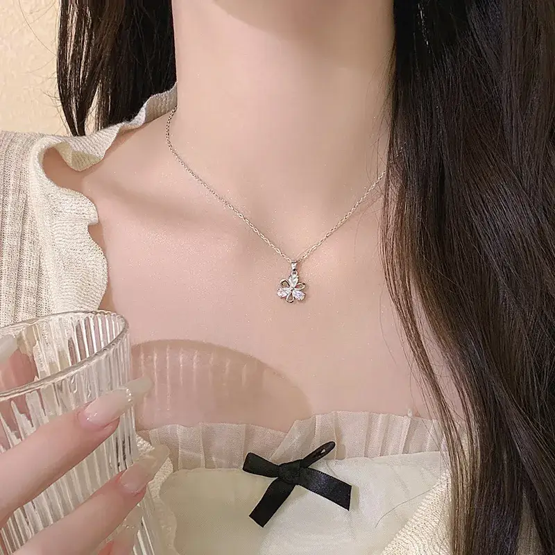 Women's Light Luxury Pearl Clavicle Necklace Niche Design - Image 181