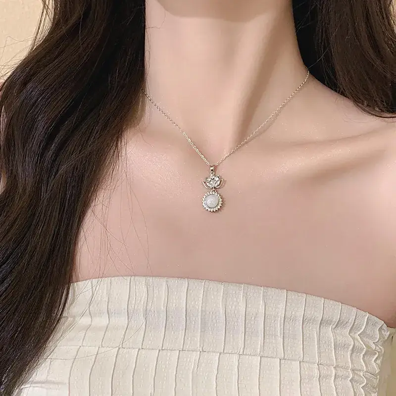 Women's Light Luxury Pearl Clavicle Necklace Niche Design - Image 206