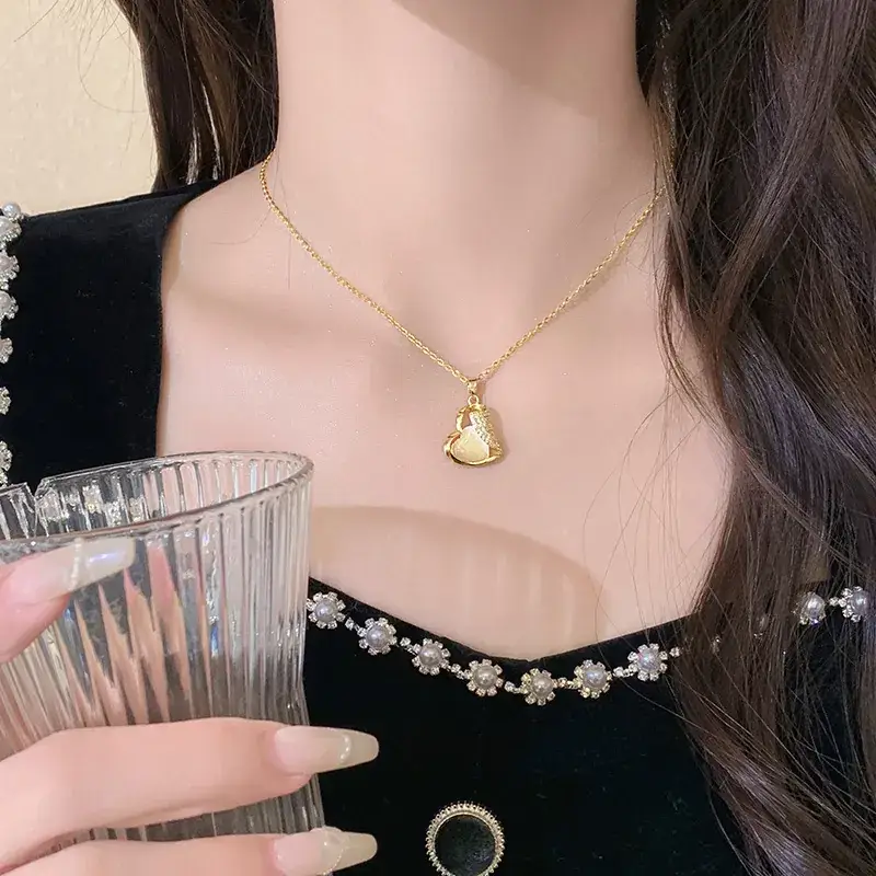 Women's Light Luxury Pearl Clavicle Necklace Niche Design - Image 211