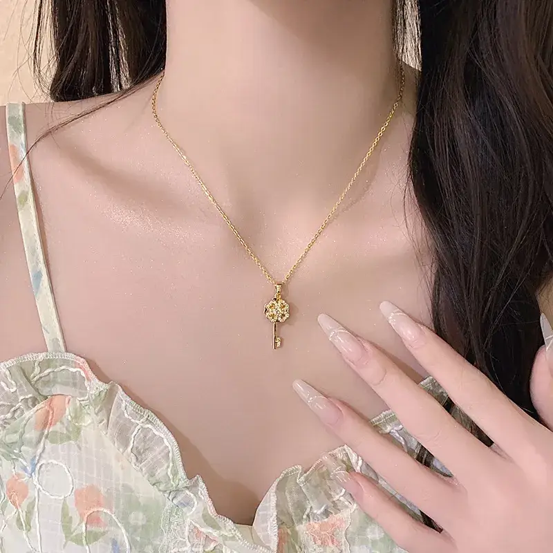 Women's Light Luxury Pearl Clavicle Necklace Niche Design - Image 227