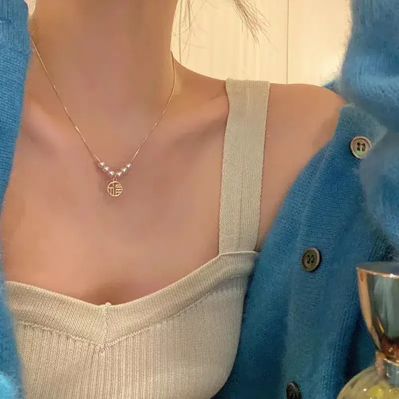 Women's Light Luxury Pearl Clavicle Necklace Niche Design - Image 24