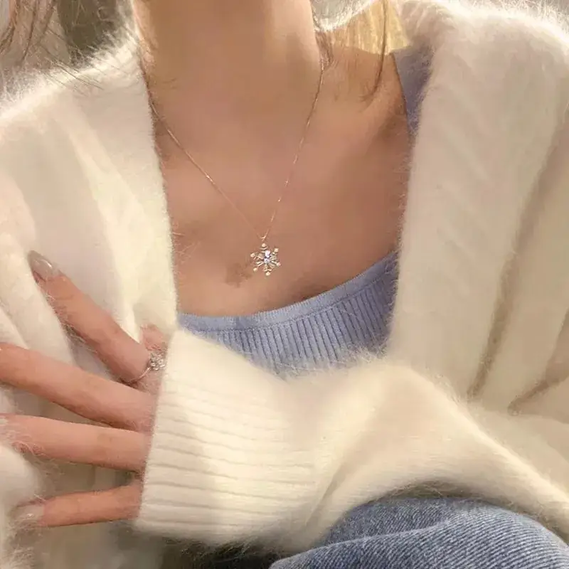 Women's Light Luxury Pearl Clavicle Necklace Niche Design - Image 35
