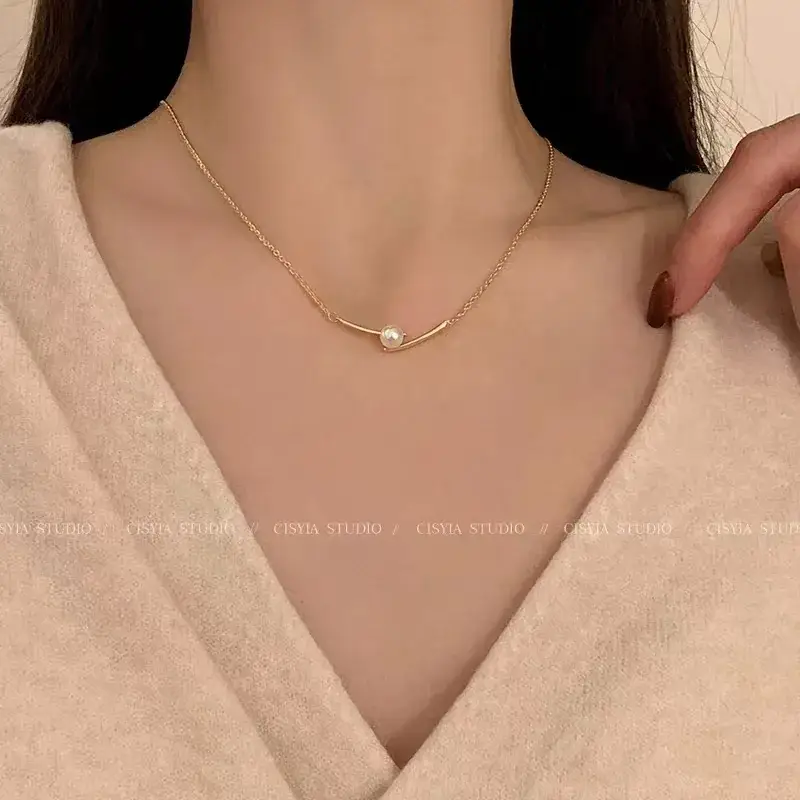 Women's Light Luxury Pearl Clavicle Necklace Niche Design - Image 40