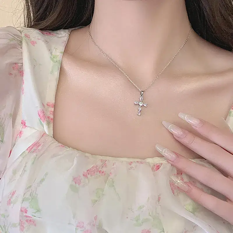 Women's Light Luxury Pearl Clavicle Necklace Niche Design - Image 85