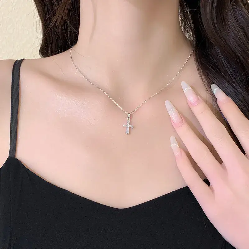 Women's Light Luxury Pearl Clavicle Necklace Niche Design - Image 92