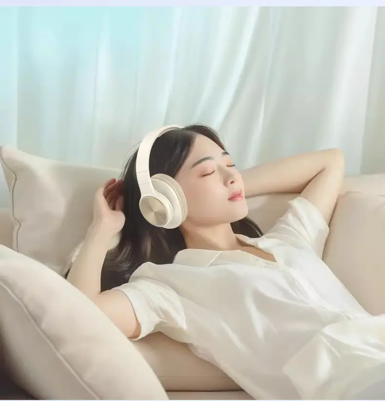 Over-Ear Wireless Headset with 3D Sound & Long Battery — feature 9