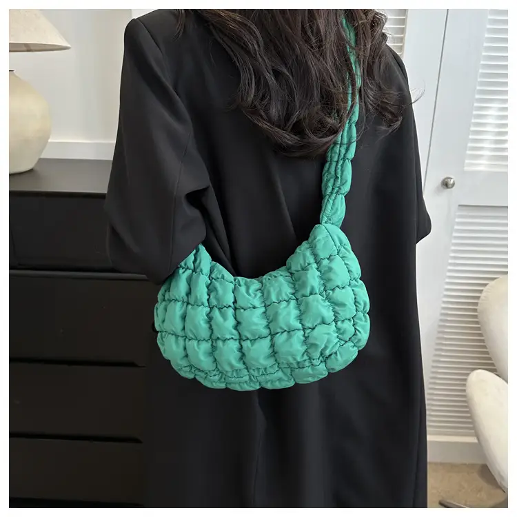 Black Quilted Shoulder Bag for Women 2023 Winter — feature 15