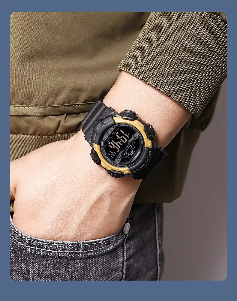 Sports Digital Watch Black Blue Waterproof 10:58 Display — feature 13