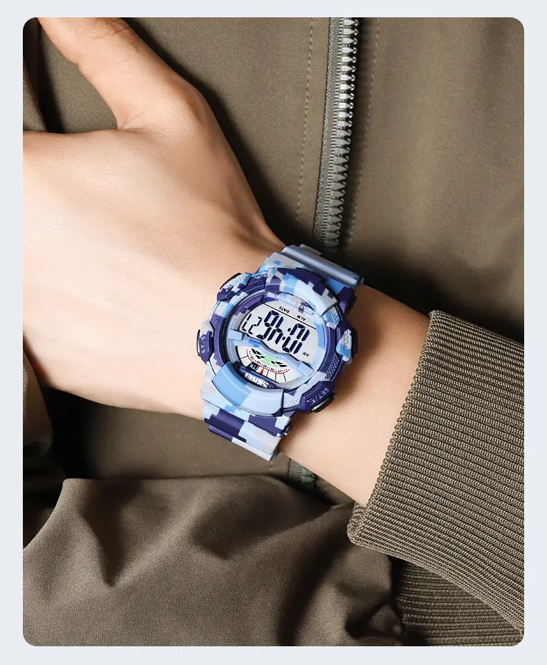 Sports Digital Watch Black Blue Waterproof 10:58 Display — feature 18