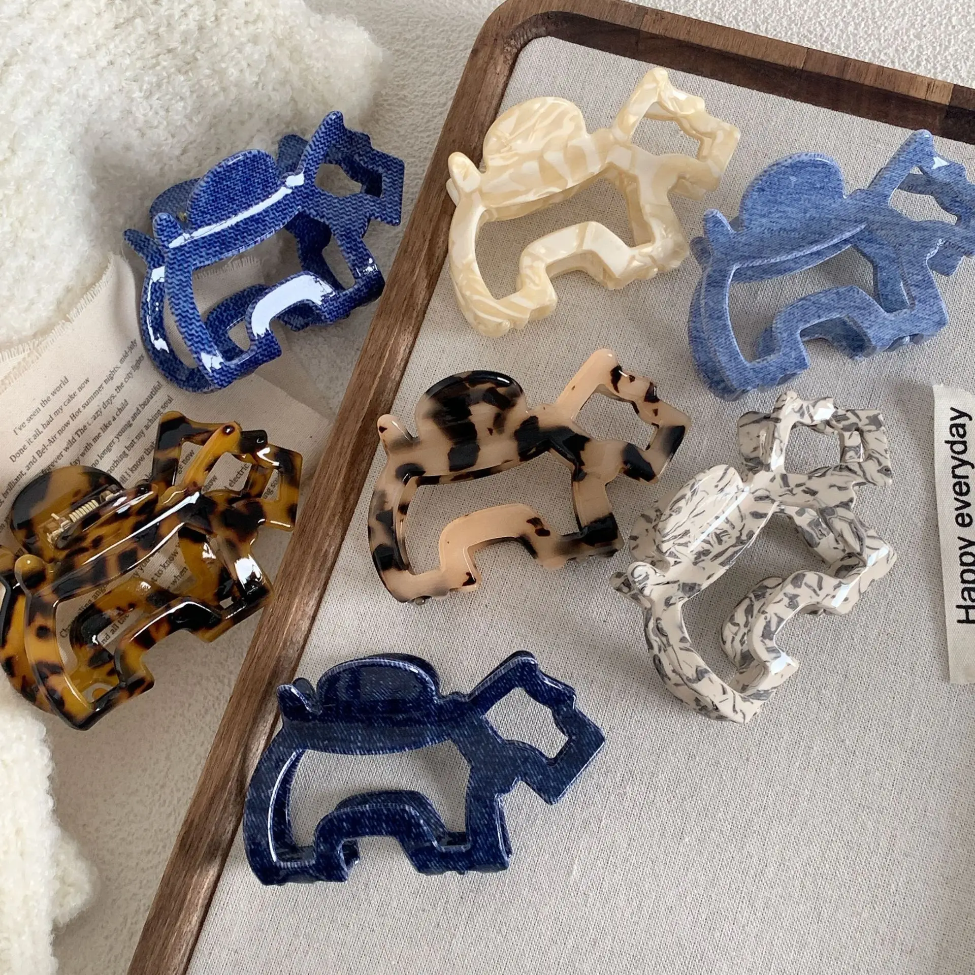 Blue Glitter Dog Hair Clip for Girls - Image 10