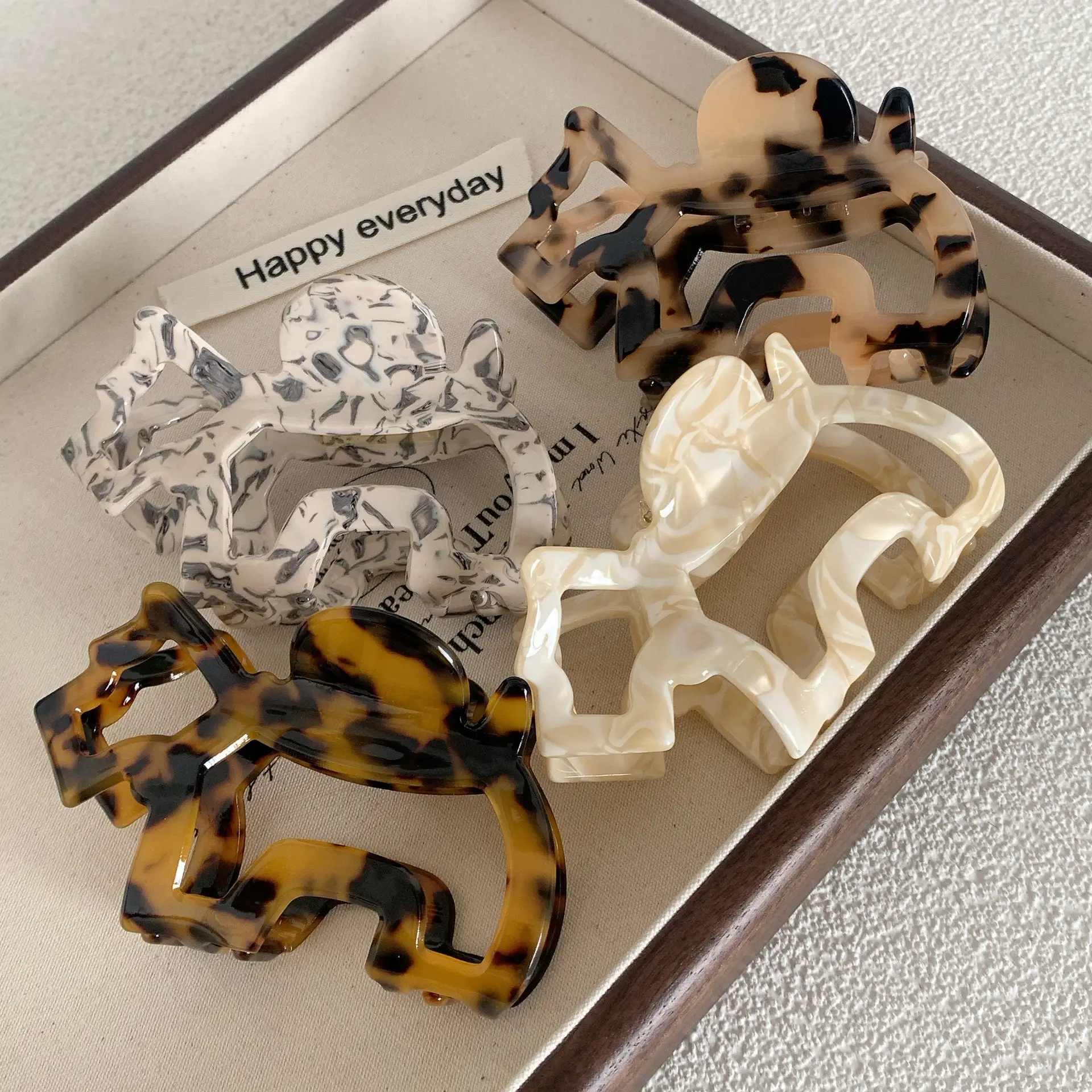 Blue Glitter Dog Hair Clip for Girls — feature 12