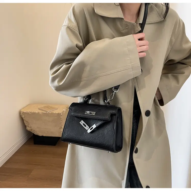 Women Shoulder Messenger Bag Brown Leather 2023 — feature 10