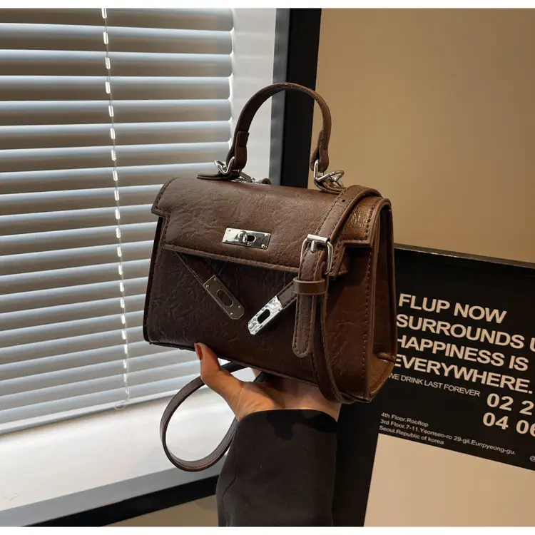 Women Shoulder Messenger Bag Brown Leather 2023 — feature 22