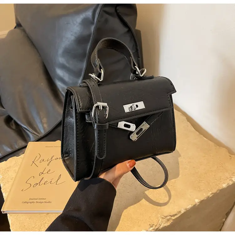 Women Shoulder Messenger Bag Brown Leather 2023 — feature 26